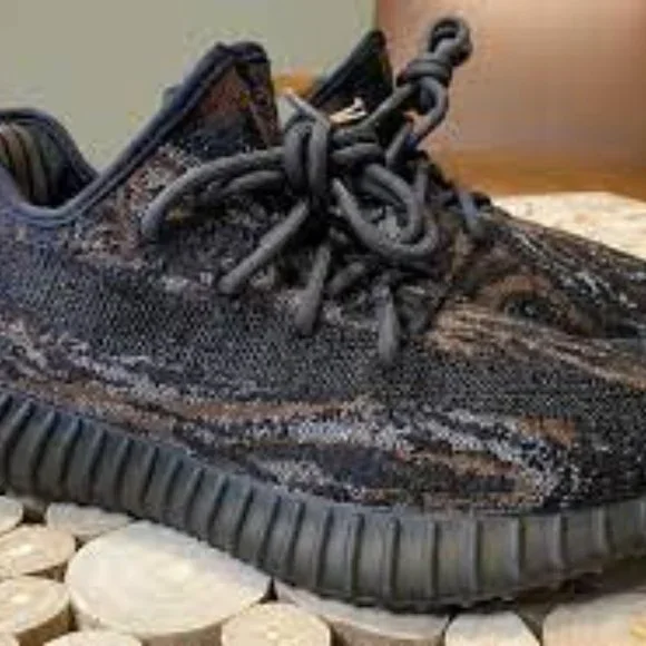 Yeezy Boost 350 V2 "MX Rock" - Picture 3 of 4